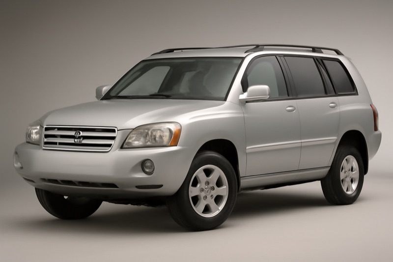 2004 Toyota Highlander windshield replacement in Chatsworth, CA