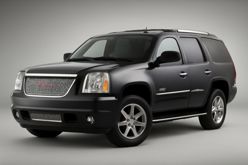 2010 GMC Yukon Denali windshield replacement in Chatsworth, CA