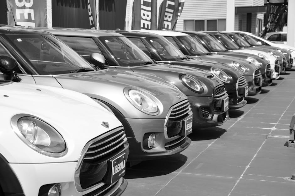 2014 Mini Countryman windshield replacement in Chatsworth, CA